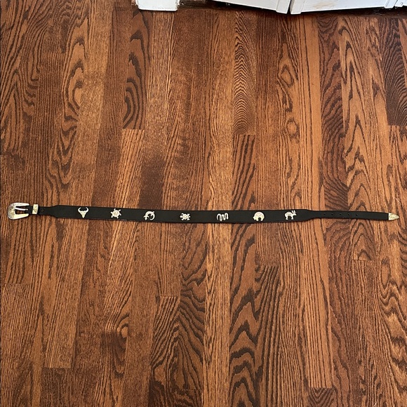 Silver Creek Black Leather Western Belt with Desert Animals 90’s Vintage Size 30 - Picture 15 of 16